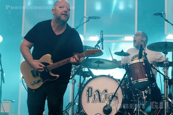 PIXIES - 2014-07-04 - BELFORT - Presqu'ile du Malsaucy - David Lovering - Charles Michael Kittridge Thompson